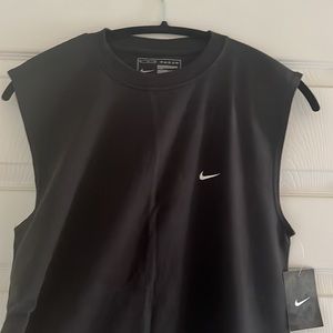 Nike Mens Medium Black Sleeveless Swim T-shirt NWT